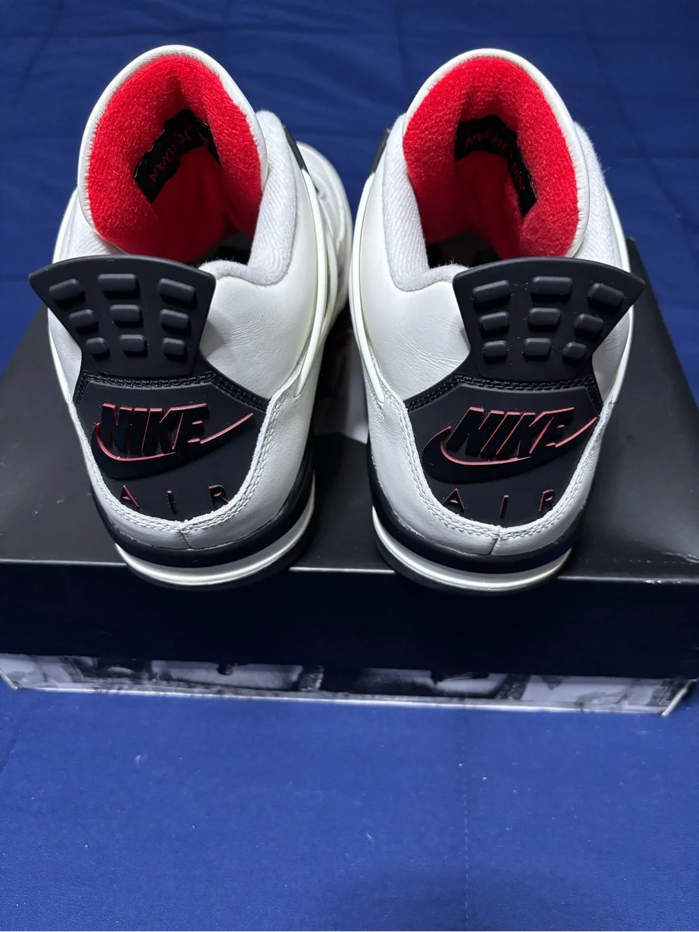 Jordan 4 Retro Flight Club 2026 Size 11